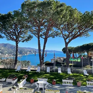  Apartment Portofino Est